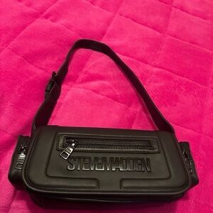 Steve Madden Black shoulder bag